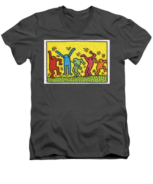 Tribute to Haring - Men's V-Neck T-Shirt - ALEFBET - THE HEBREW LETTERS ART GALLERY